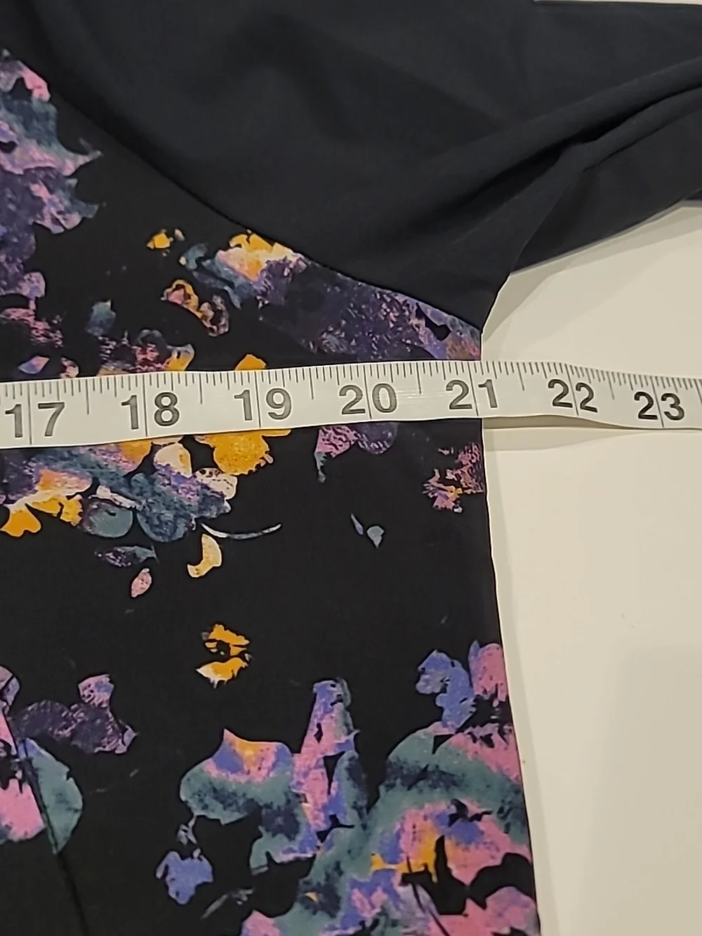 Sketchers Floral Full Zipper Jacket Black Medium